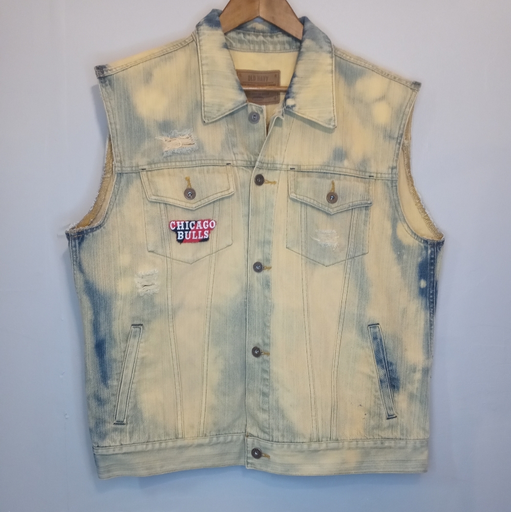 Old Navy Acid Wash Chicago Bulls 23 Denim Vest